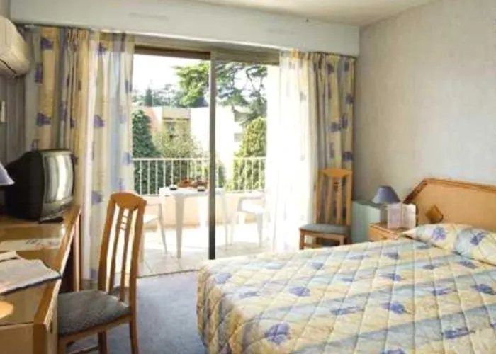 酒店 Beausejour 3*