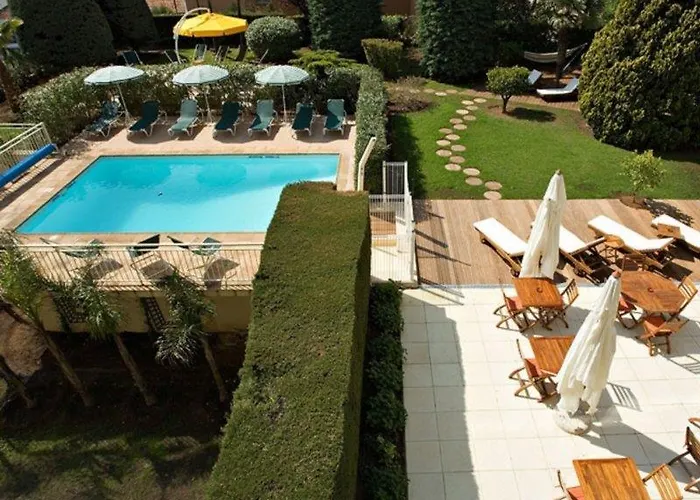 酒店 Beausejour 3*